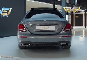 MERCEDES E300 2018